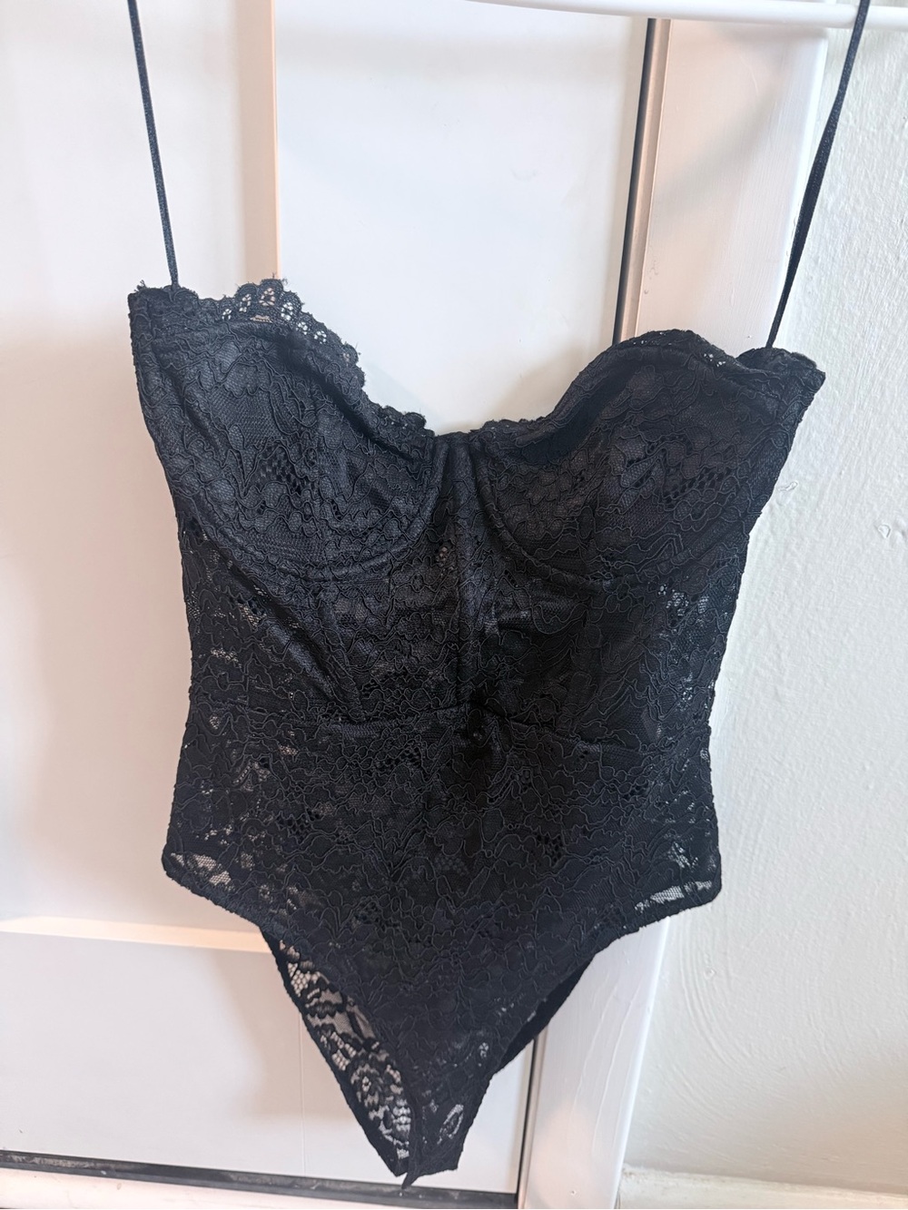 ZaraBlack Lace Bodysuit, size medium, new with missing tag.